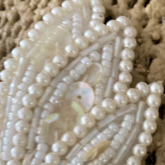 VINTAGE 80’S PEARL BEADED HOLOGRAPHIC SEQUIN TASSEL EARRINGS - Picture 5 of 9